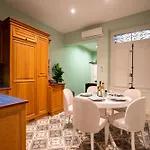 Sumptuous 2 Bedrooms Townhouse With Large Roof Terrace, Hot Tub & Sea View Gostj-2 * Saint Julian's