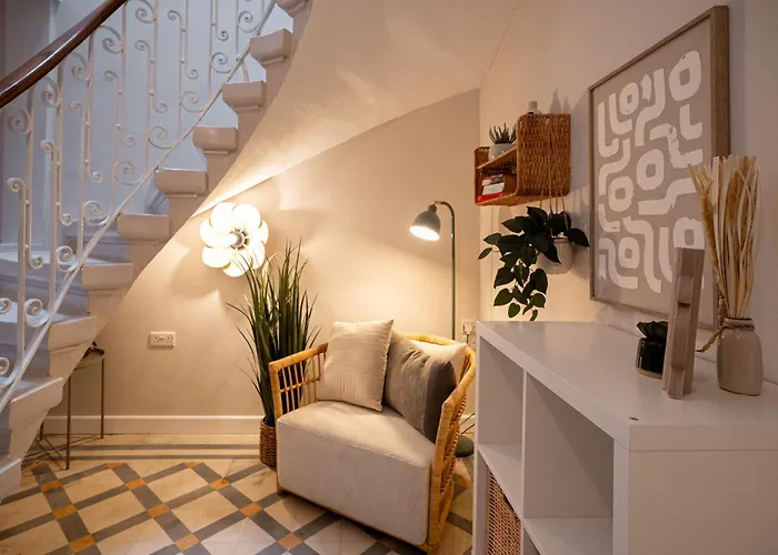 Sumptuous 2 Bedrooms Townhouse With Large Roof Terrace, Hot Tub & Sea View Gostj-2 Case de vacanță *